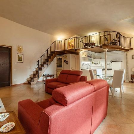 Palazzo Altieri Elegant Apartment ローマ エクステリア 写真
