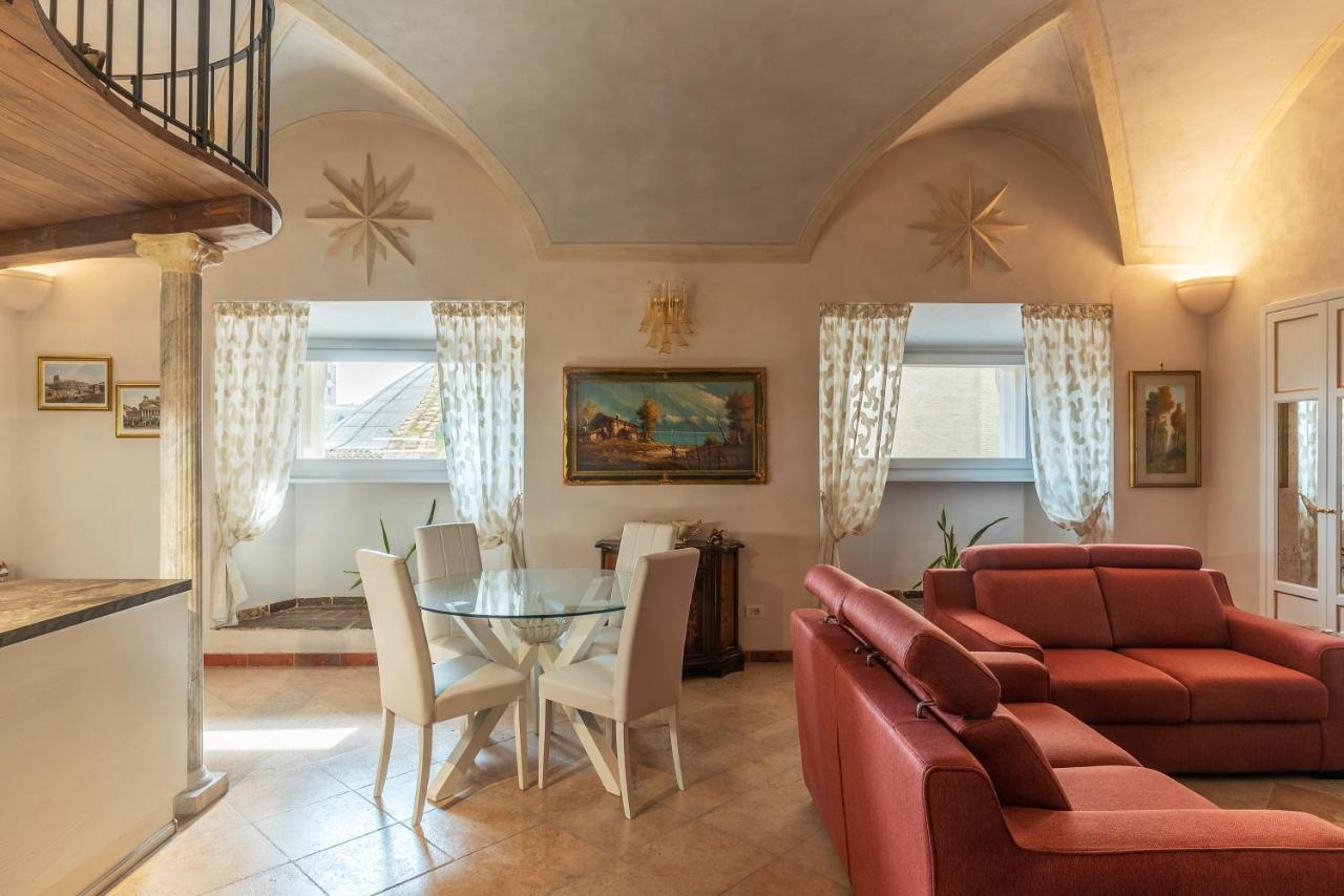 Palazzo Altieri Elegant Apartment ローマ エクステリア 写真